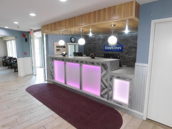 Days Inn by Wyndham Des Moines-West Clive image 13